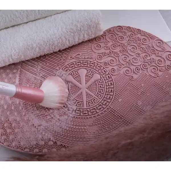 Brush Cleansing Mat - Candy