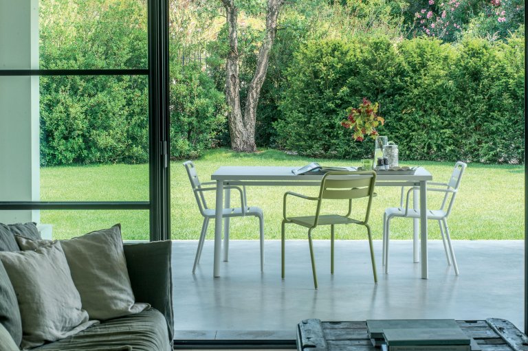 Emu Star aluminium tuinstoel legergroen