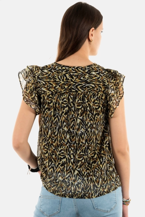 tee shirt only eliza toasted coconut