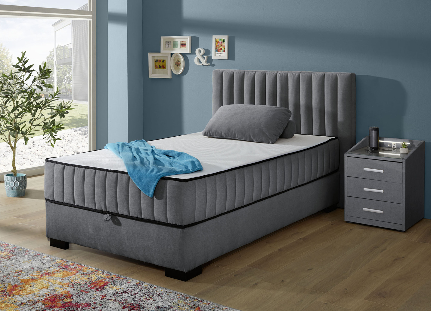 Boxspringbett mit Wendematratze und Bettkasten