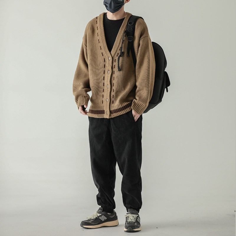 GRAYCIOUS - V-hals vest met contrasterende bies en knoopjes