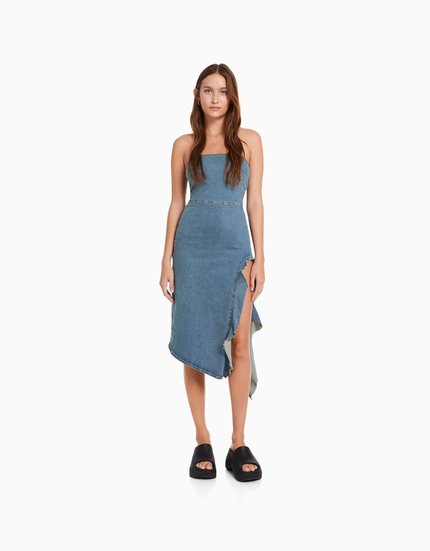 Vestido midi tomara que caia em jeans com babados