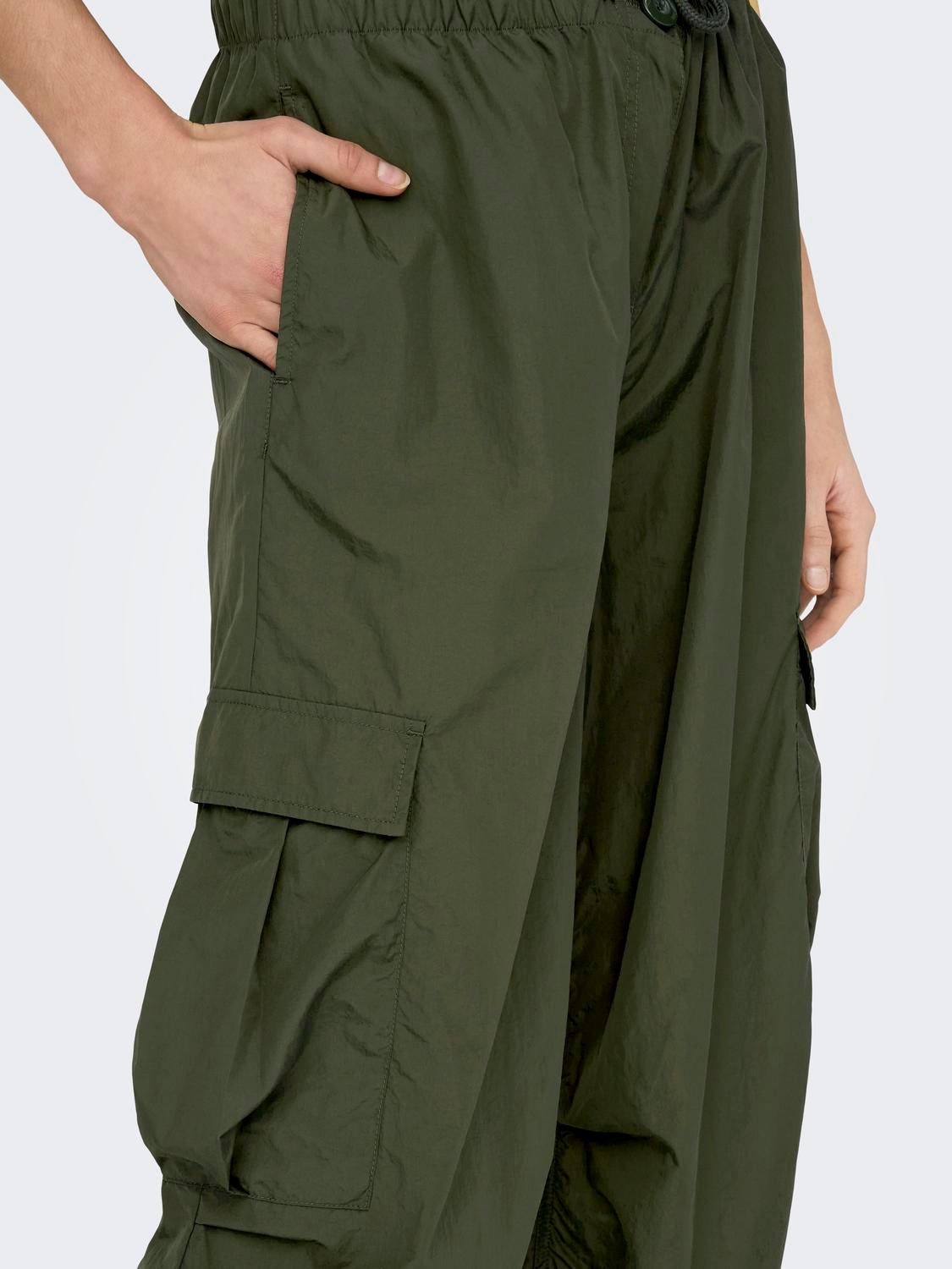 ONLJOANNE Locker geschnitten Cargo-Hose Olive Night