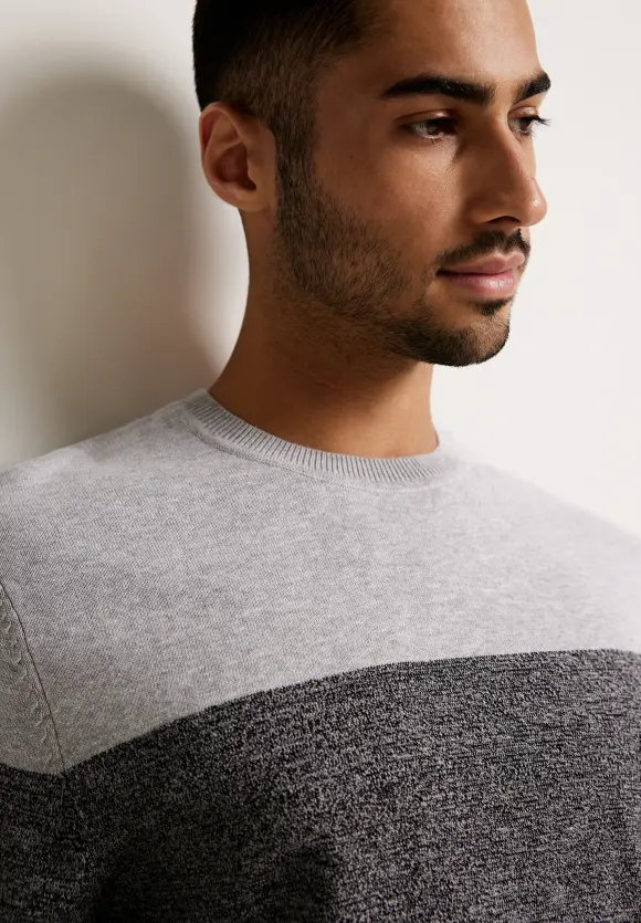 Gestreifter Strickpullover - Black