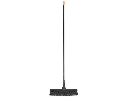 FISKARS - Seau + Balai Balai Multi-usages -Solid L