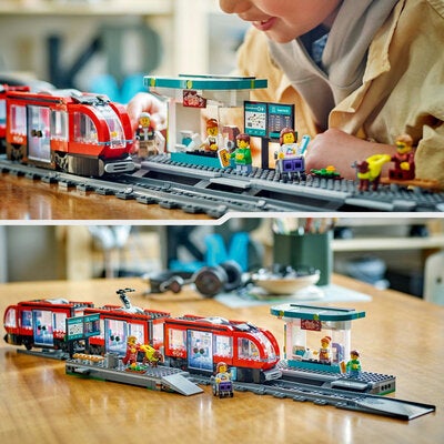 LEGO City 60423 Trikkeholdeplass