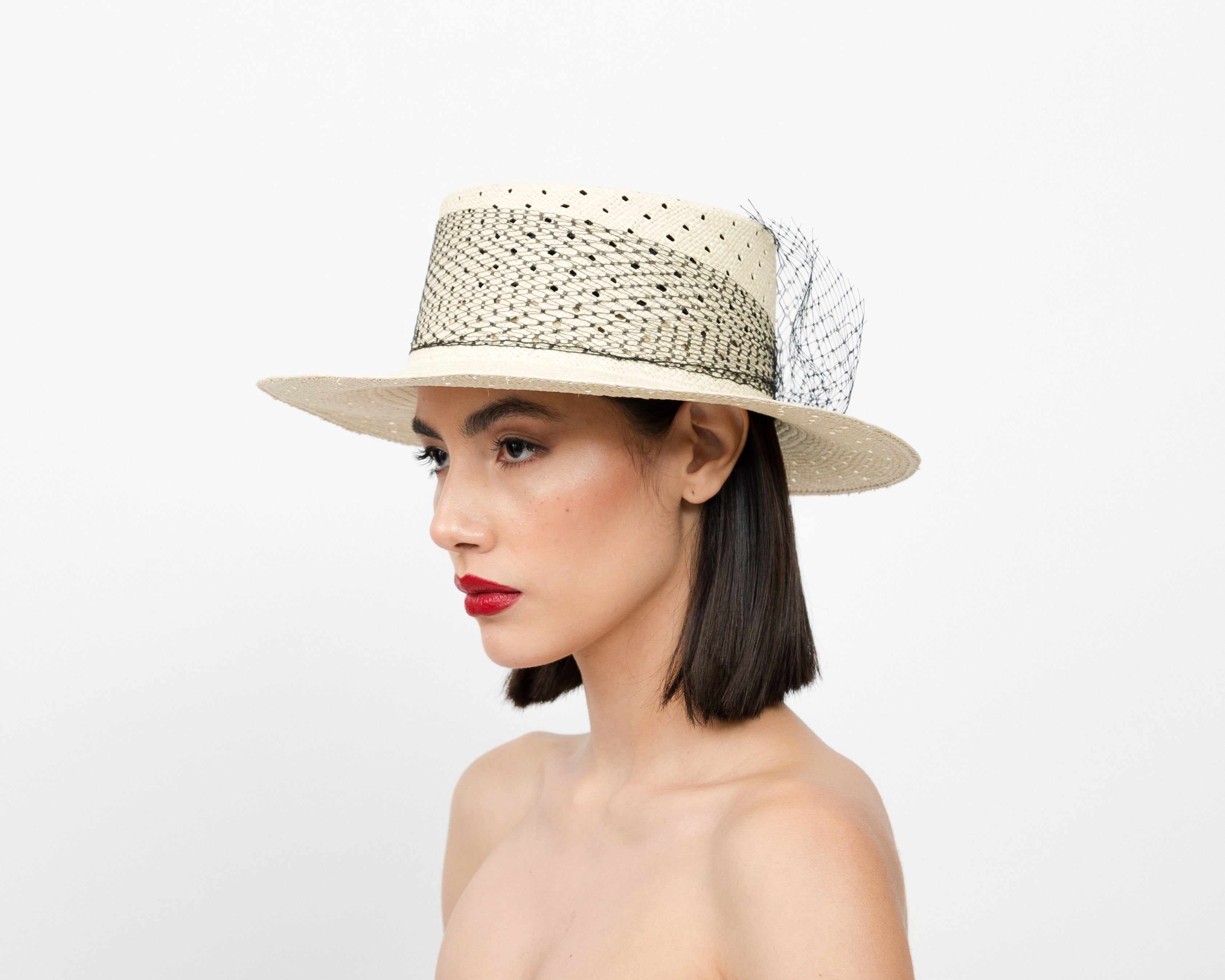 Chapeau en cuir Cordovan à tissage ouvert