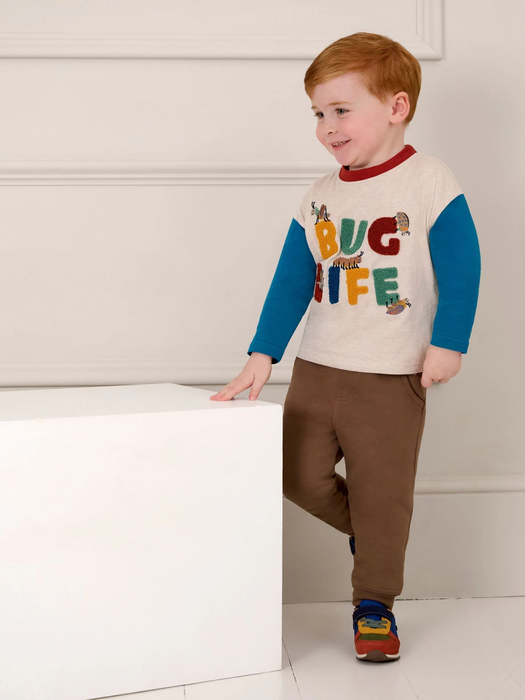 Bruin en naturel - JoJo Maman Bébé - 2 joggingbroeken