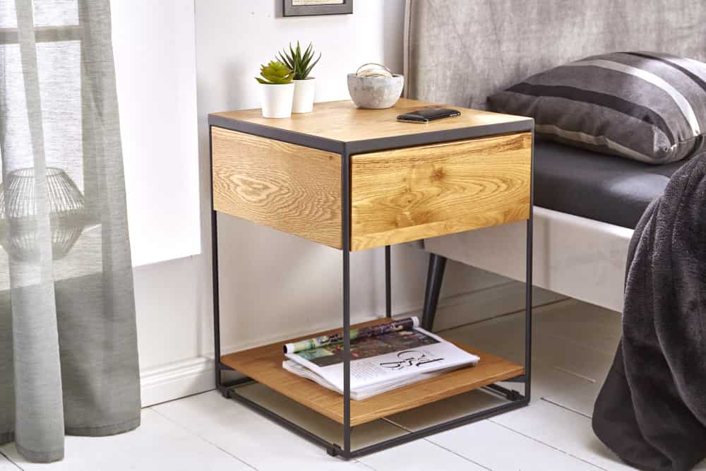 Moderner Beistelltisch SCORPION 50cm Wildeichen-Design Metall Nachttisch mit Schublade