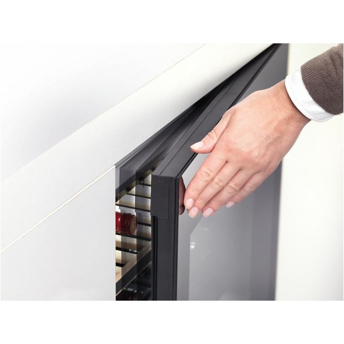 Miele Unterbau-Weintemperierschrank KWT 6312 UGS