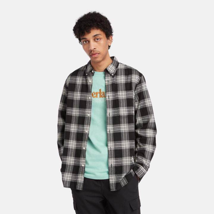 Camisa xadrez masculina em preto e branco.