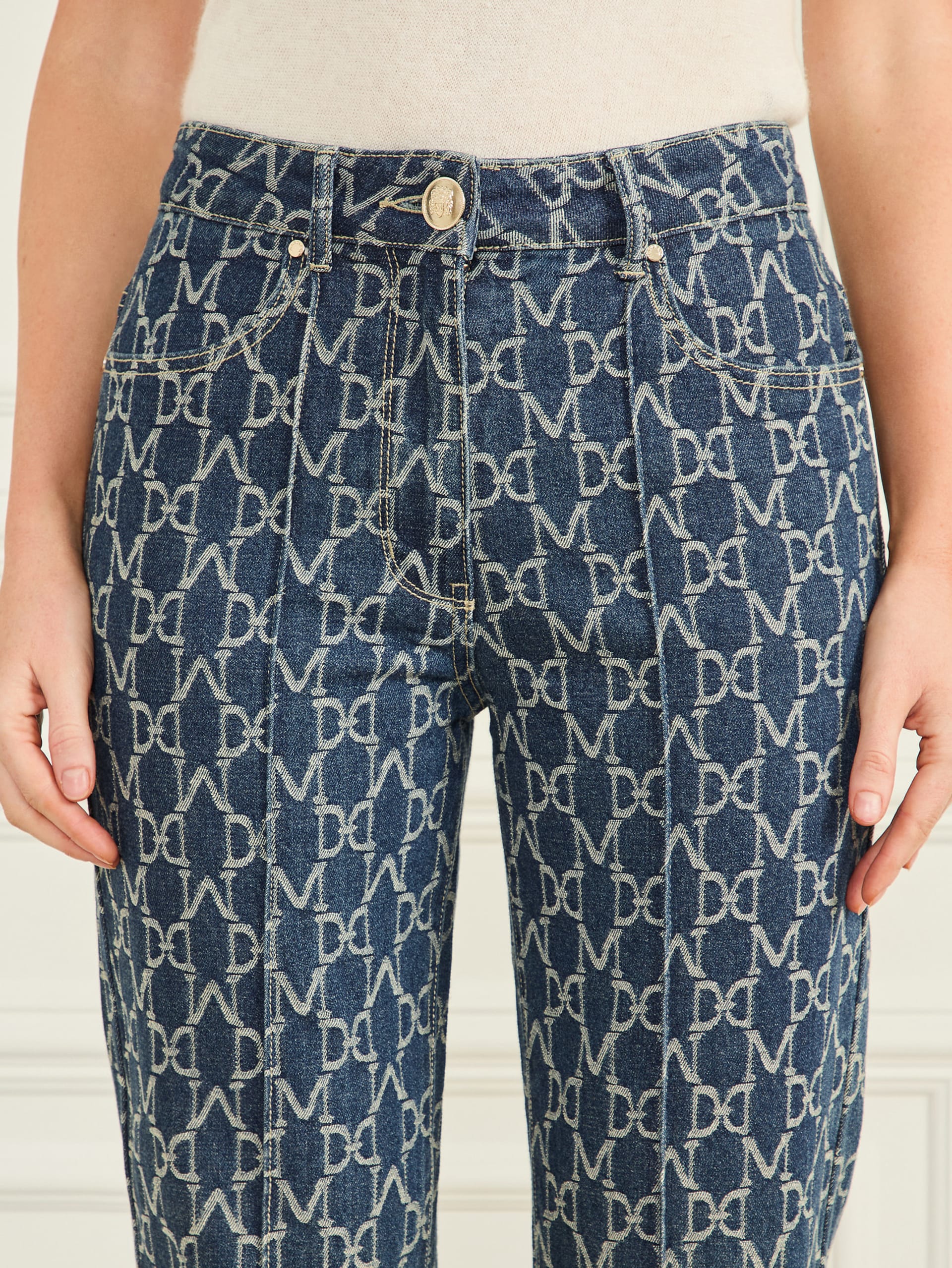 Calça jeans Bea com monograma