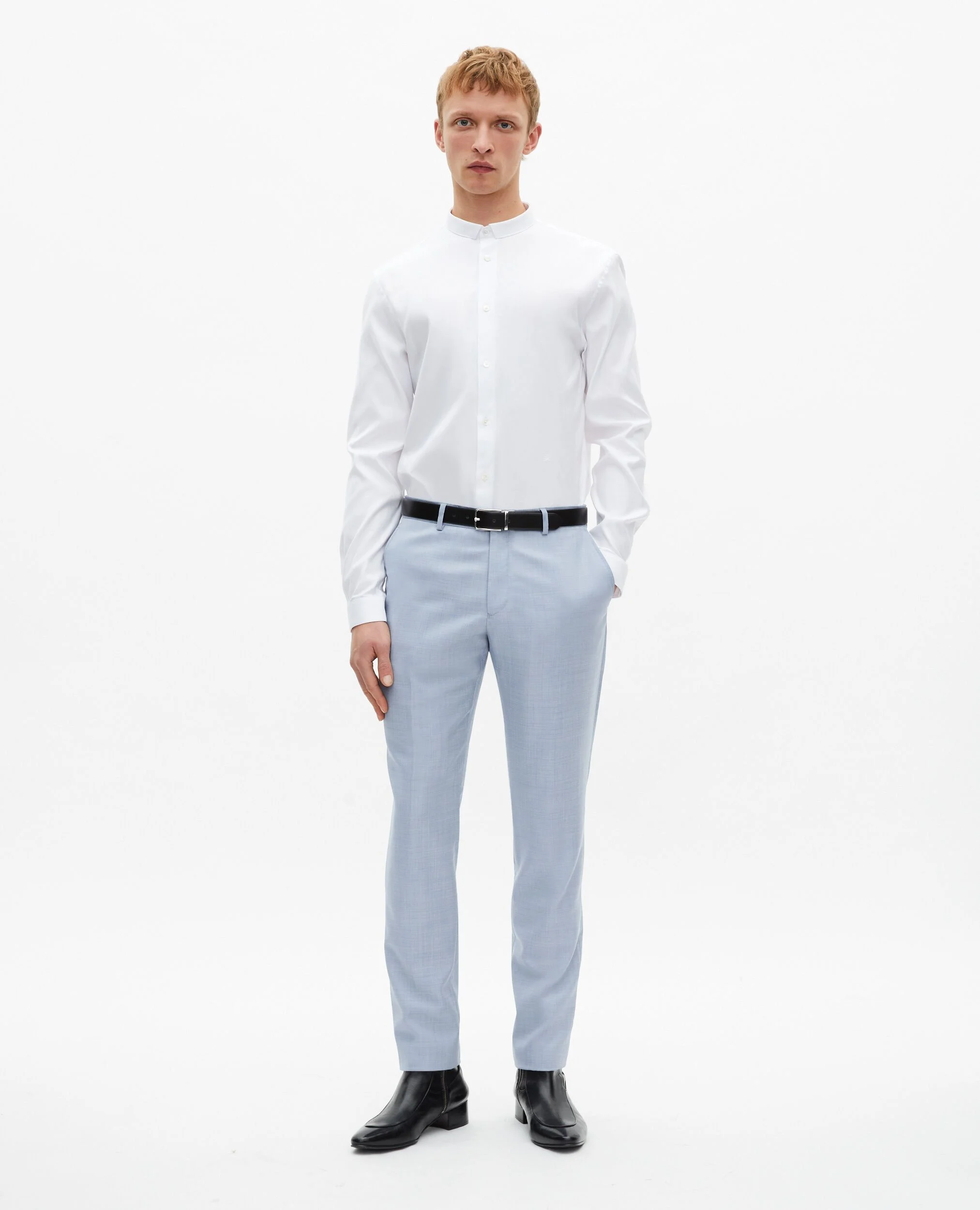 Pantalon de costume en laine coupe ajusté bleu
