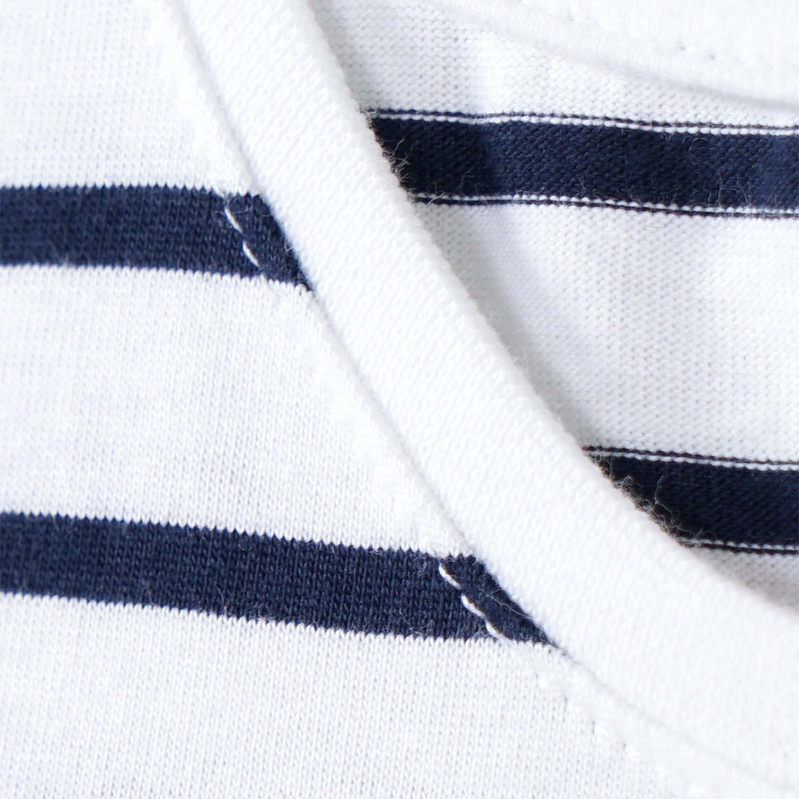 Topolino Mädchen Langarmshirt mit Pferde-Applikation weiss / dunkelblau