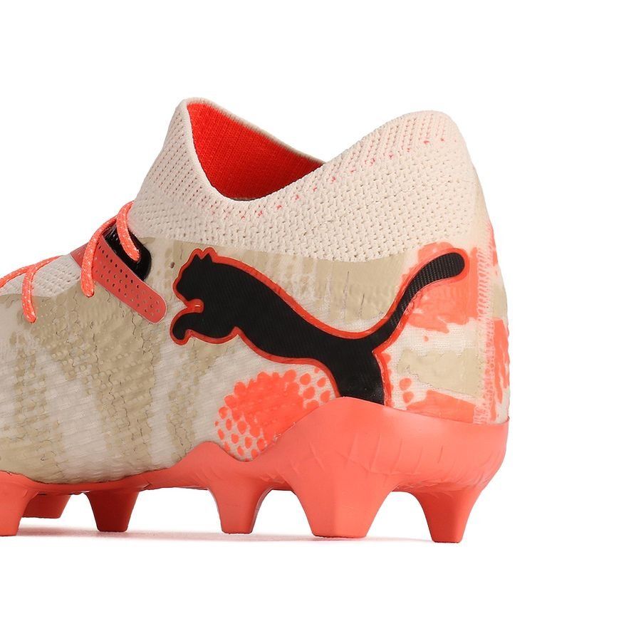 PUMA Future 7 Ultimate FG/AG Ederson - Alpine Snow/Noir/Toasted Almond/Neon Sun ÉDITION LIMITÉE