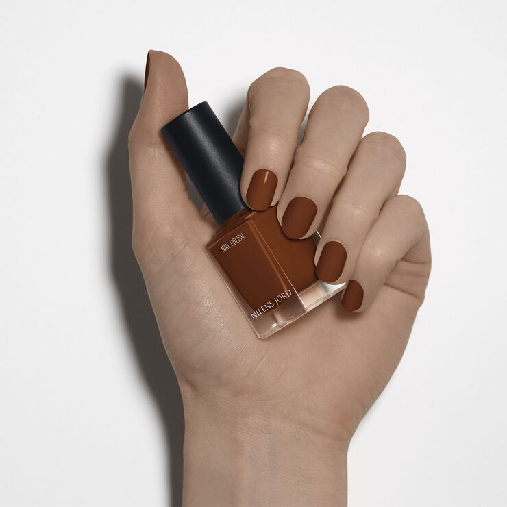 Nilens Jord Nail Polish Syrup Brown