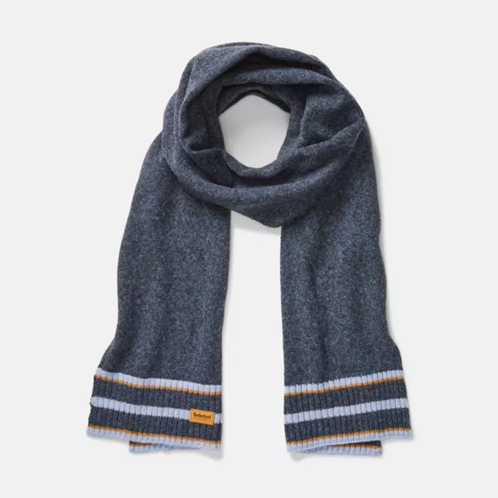 Cachecol masculino com listras multicoloridas na cor azul.