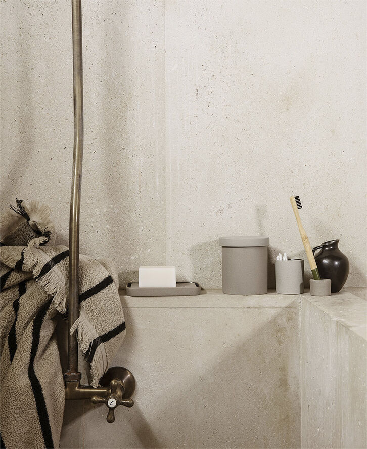 ferm LIVING Bon Accessories - Toothbrush Holder - Sa Sand