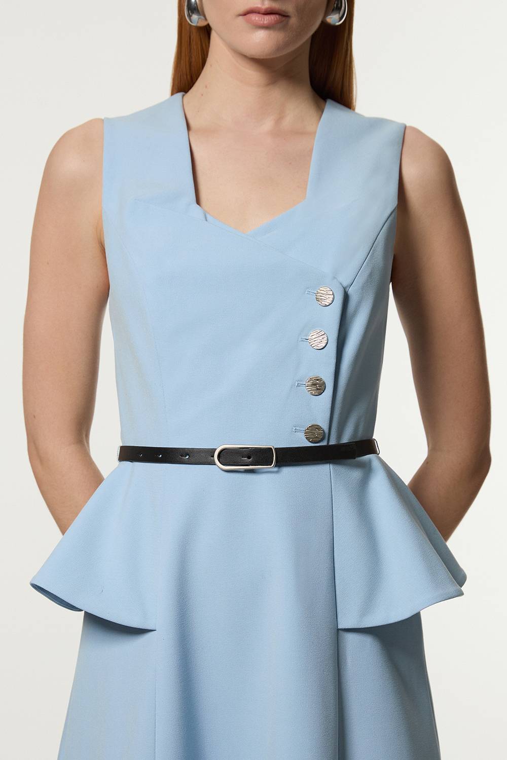 KarenMillen Robe midi stretch compacte ceinturée avec détail peplum et jupe pleine
