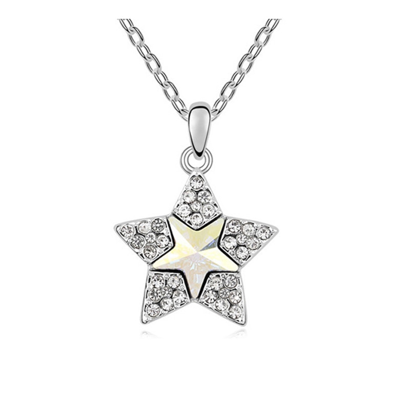 Pendentif Etoile orné de cristaux de Swarovski Blanc