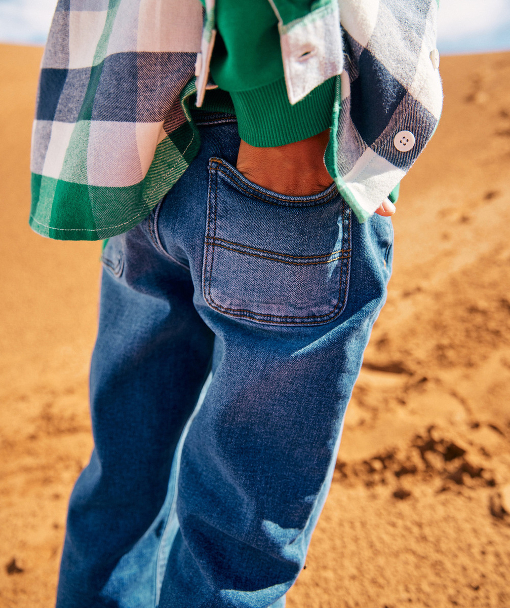 pantalon relaxed garçon en denim low impact avec revers
