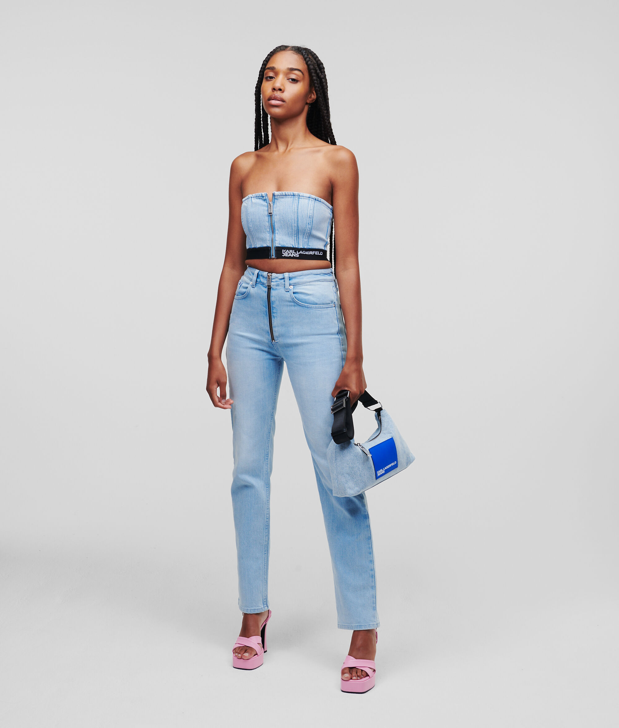 JEAN DROIT KLJ TAILLE HAUTE AVEC FERMETURE ZIPPÉE APPARENTE