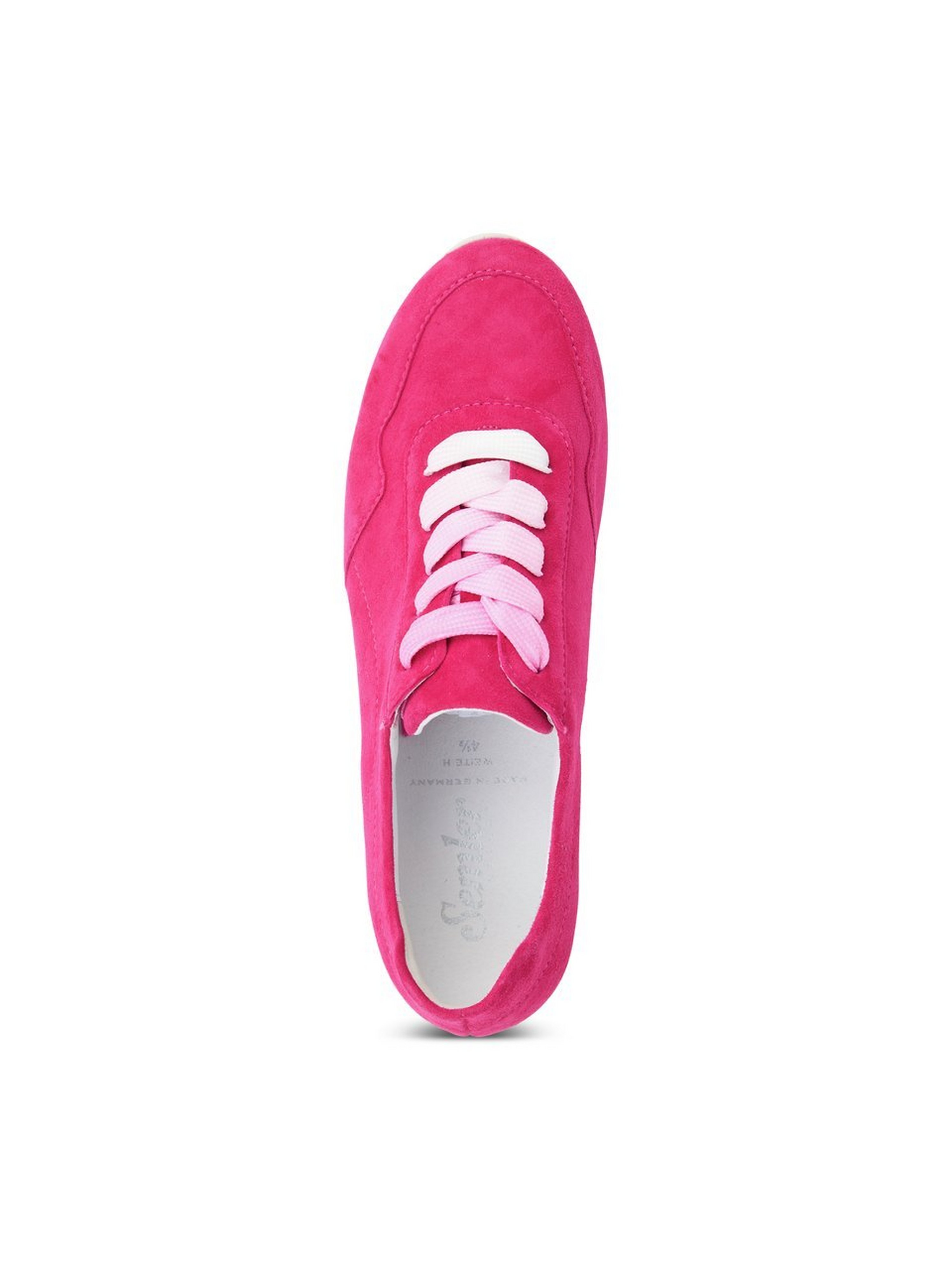 Sneaker Nelly