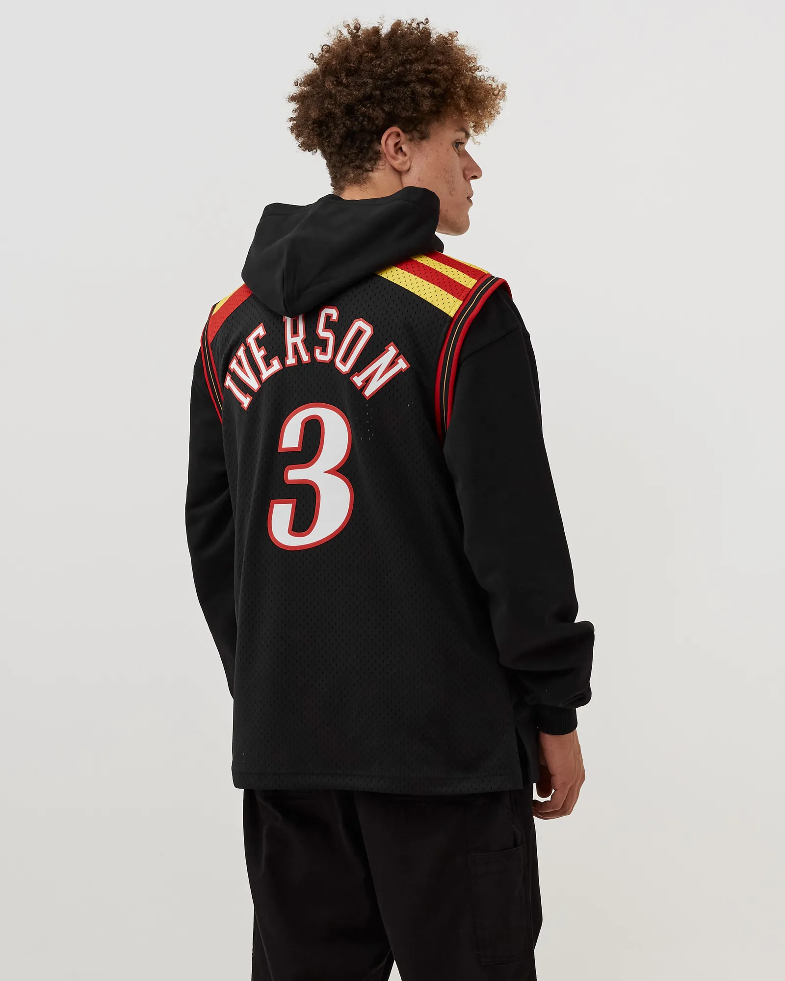 Mitchell & Ness NBA SWINGMAN JERSEY PHILADELPHIA 76ERS ALTERNATE 2006-07 ALLEN IVERSON #3