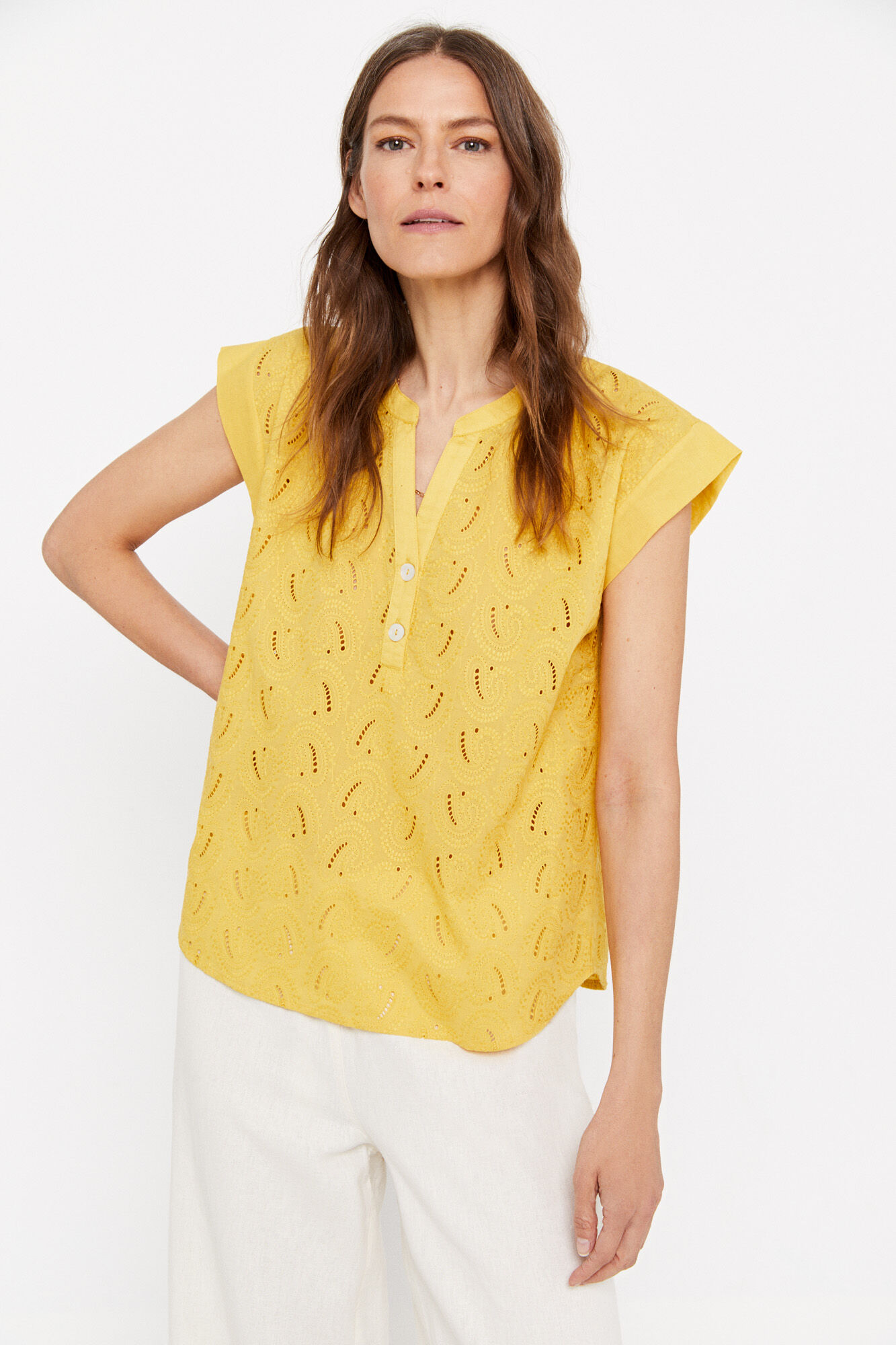 Blusa bordada - Amarela