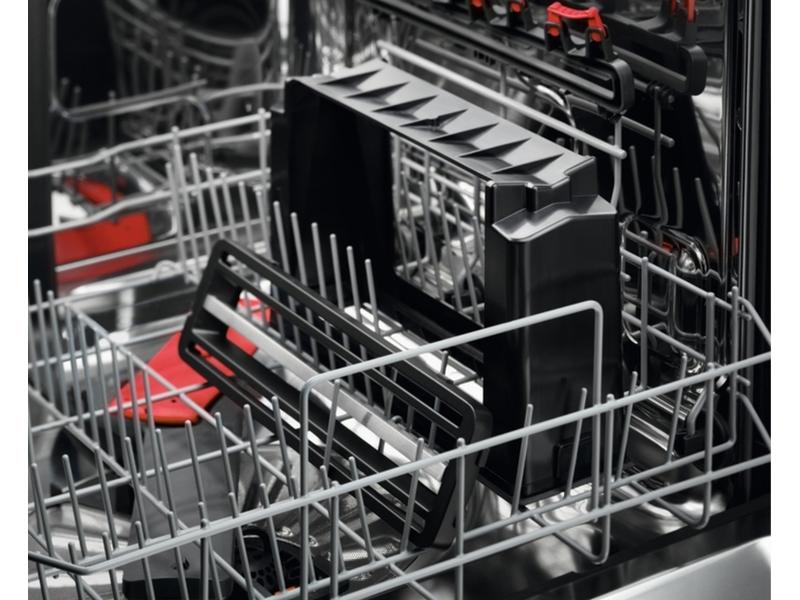Electrolux Induktionskochfeld mit Abzug DMGL8362AO Rahmenlo Kochfeld mit eingebauter Lüftung und 4 Kochzonen