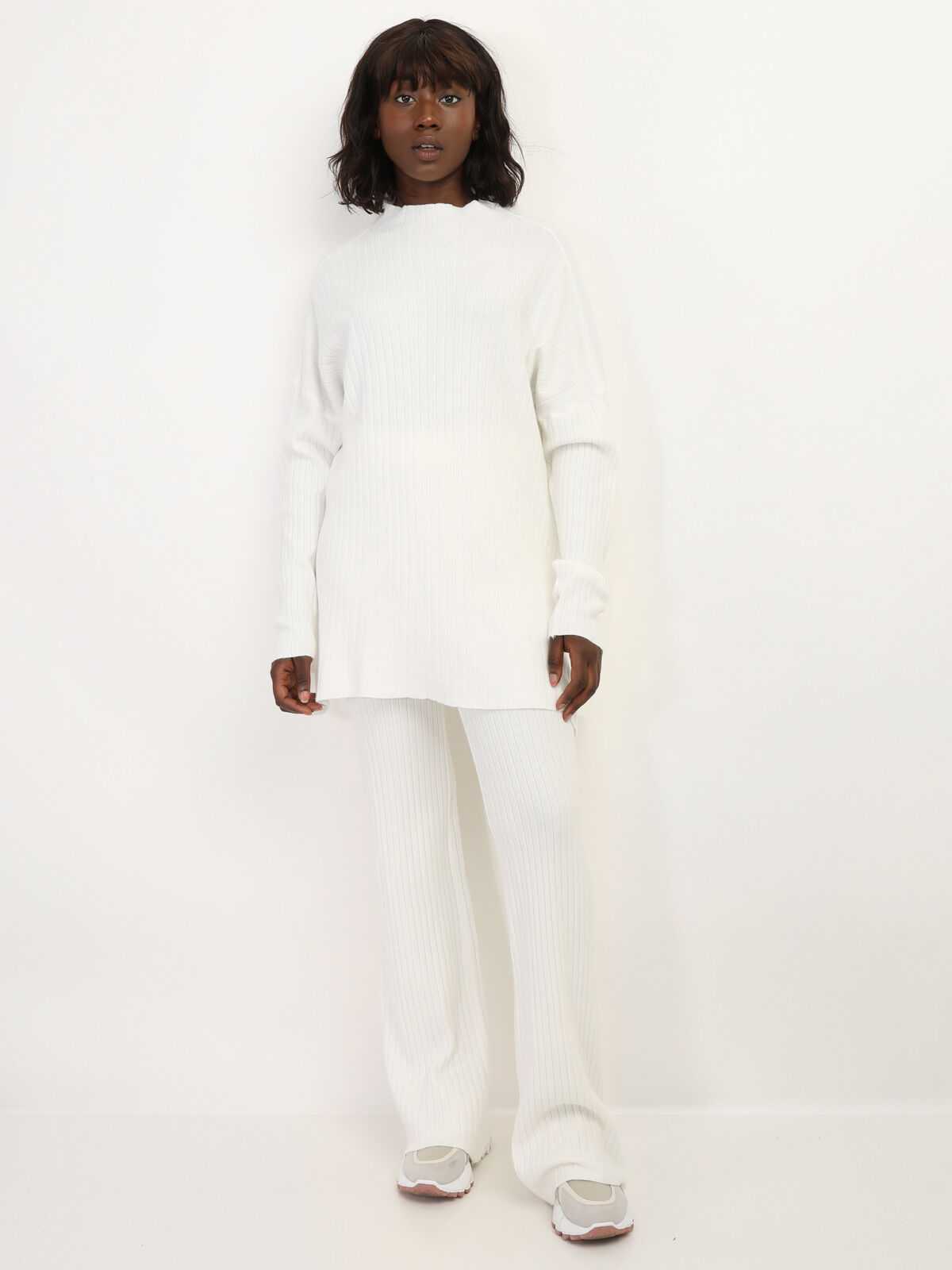 Ensemble pantalon large et pull fendu en maille- Blanc