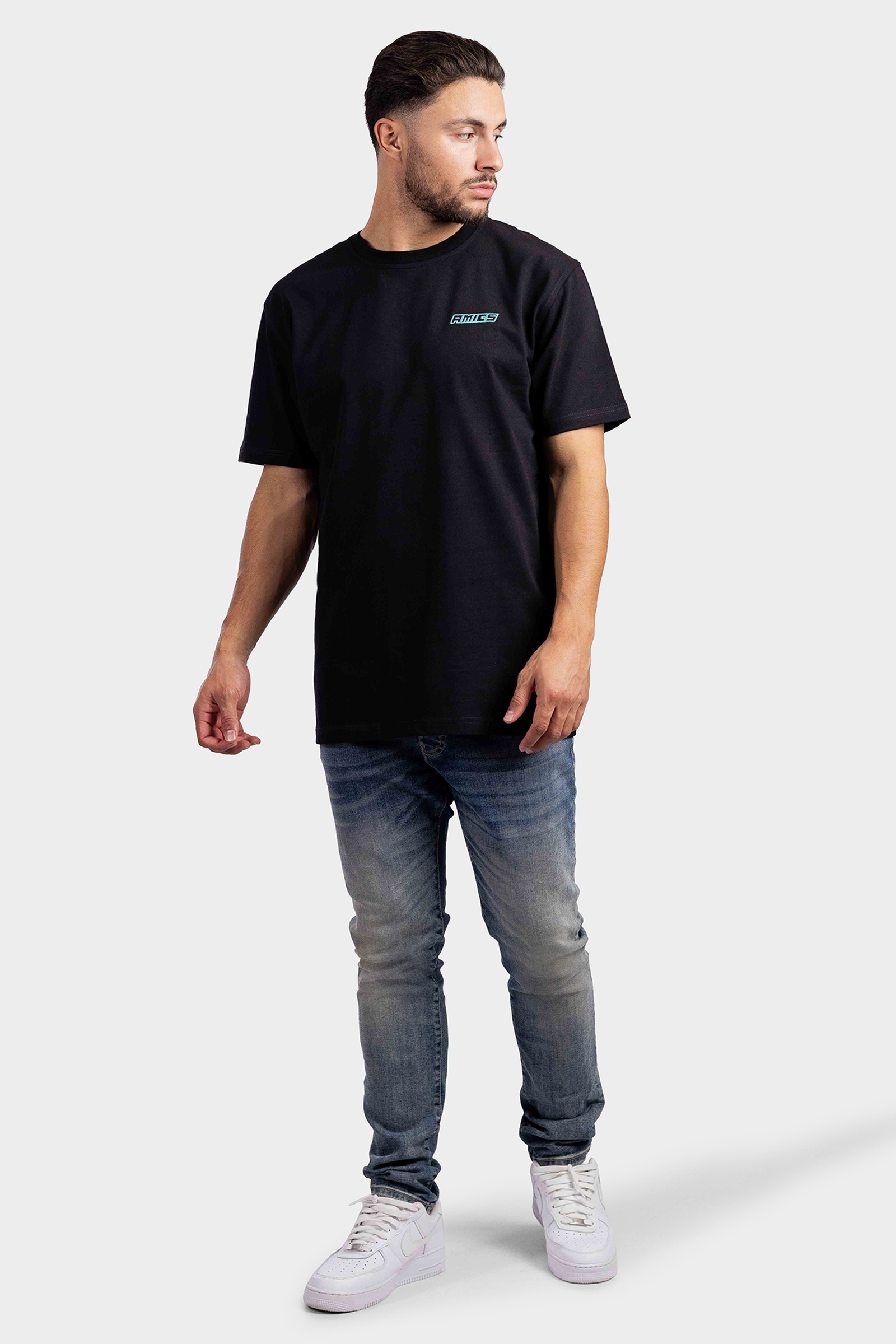 AMICS Sagrada T-Shirt Zwart