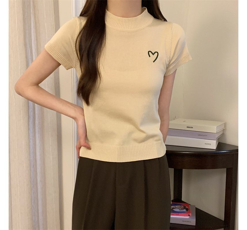 Allinya - T-shirt met korte mouwen en geborduurd hart