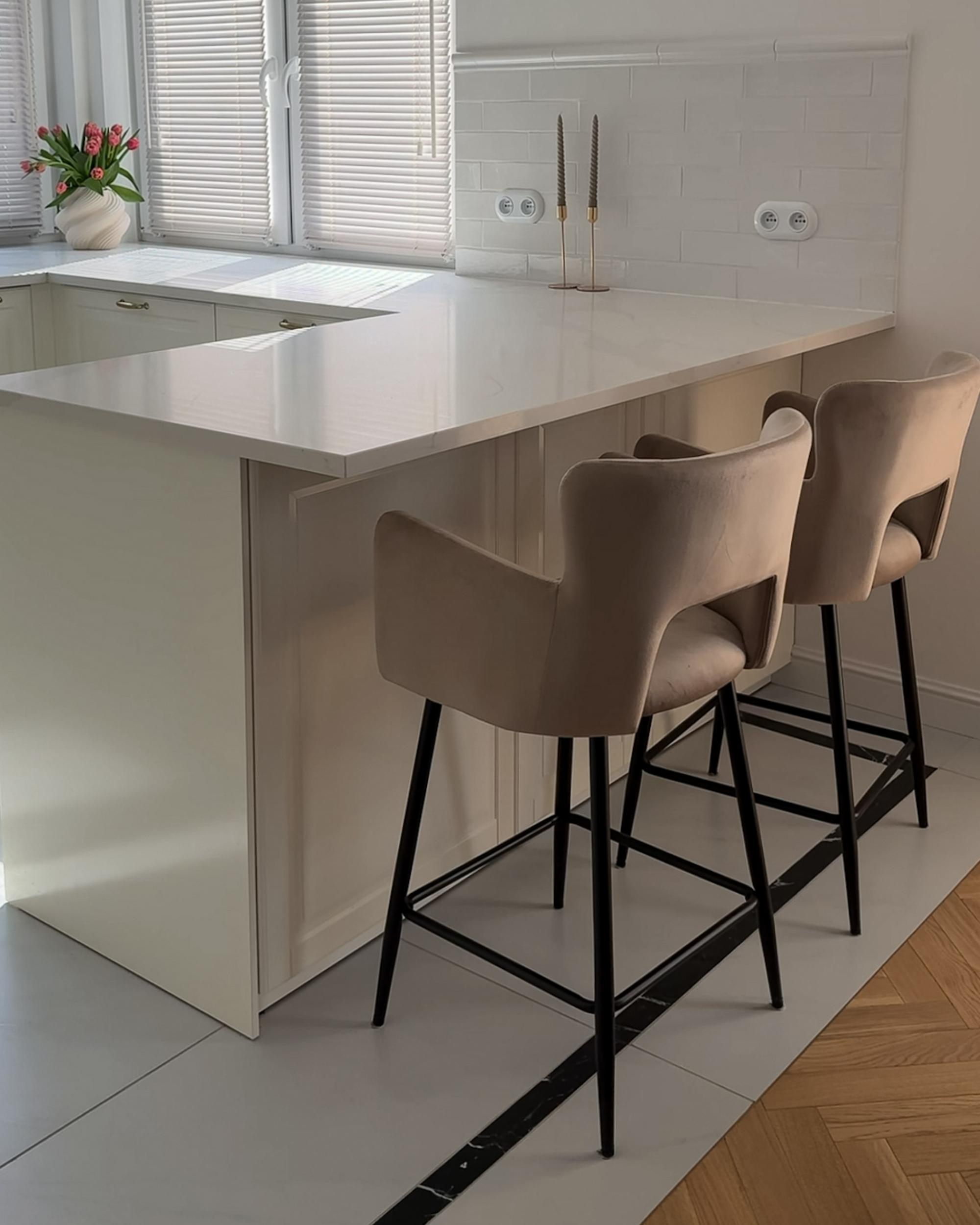 Set van 2 barstoelen SANILAC Fluweel Taupe