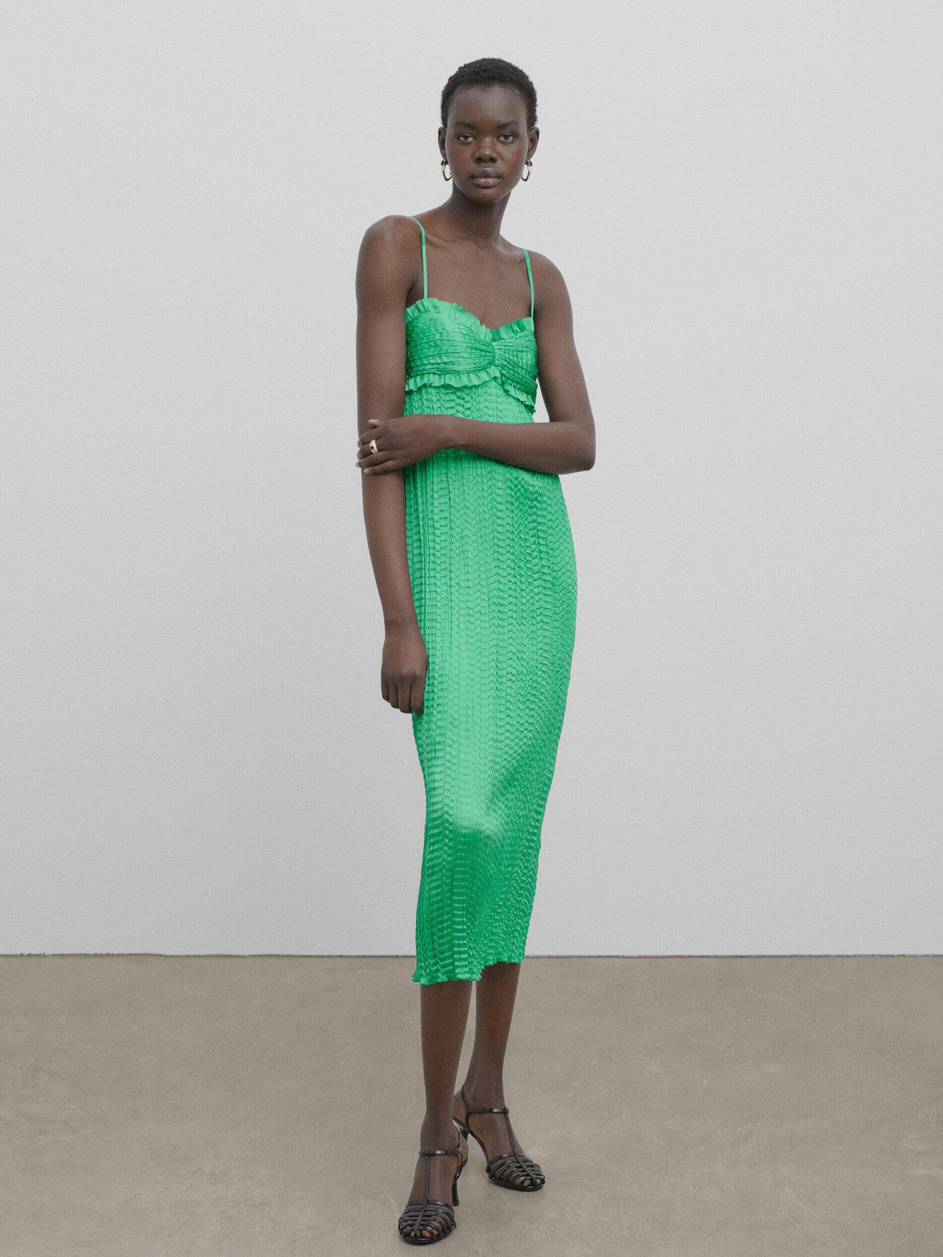 Vestido plissado de verão - Studio - VERDE