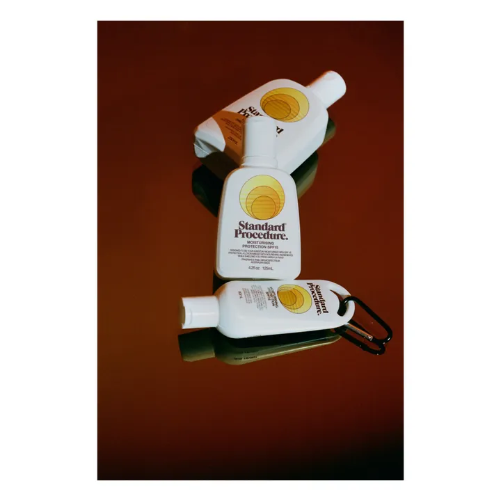 Standard Procedure Crème solaire hydratante SPF 15