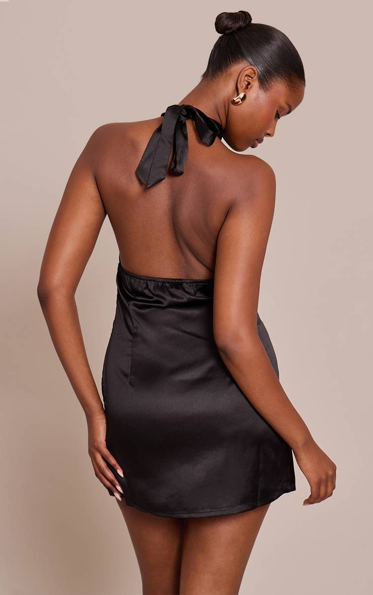 Noir Robe Moulante Satinée À Col Licou