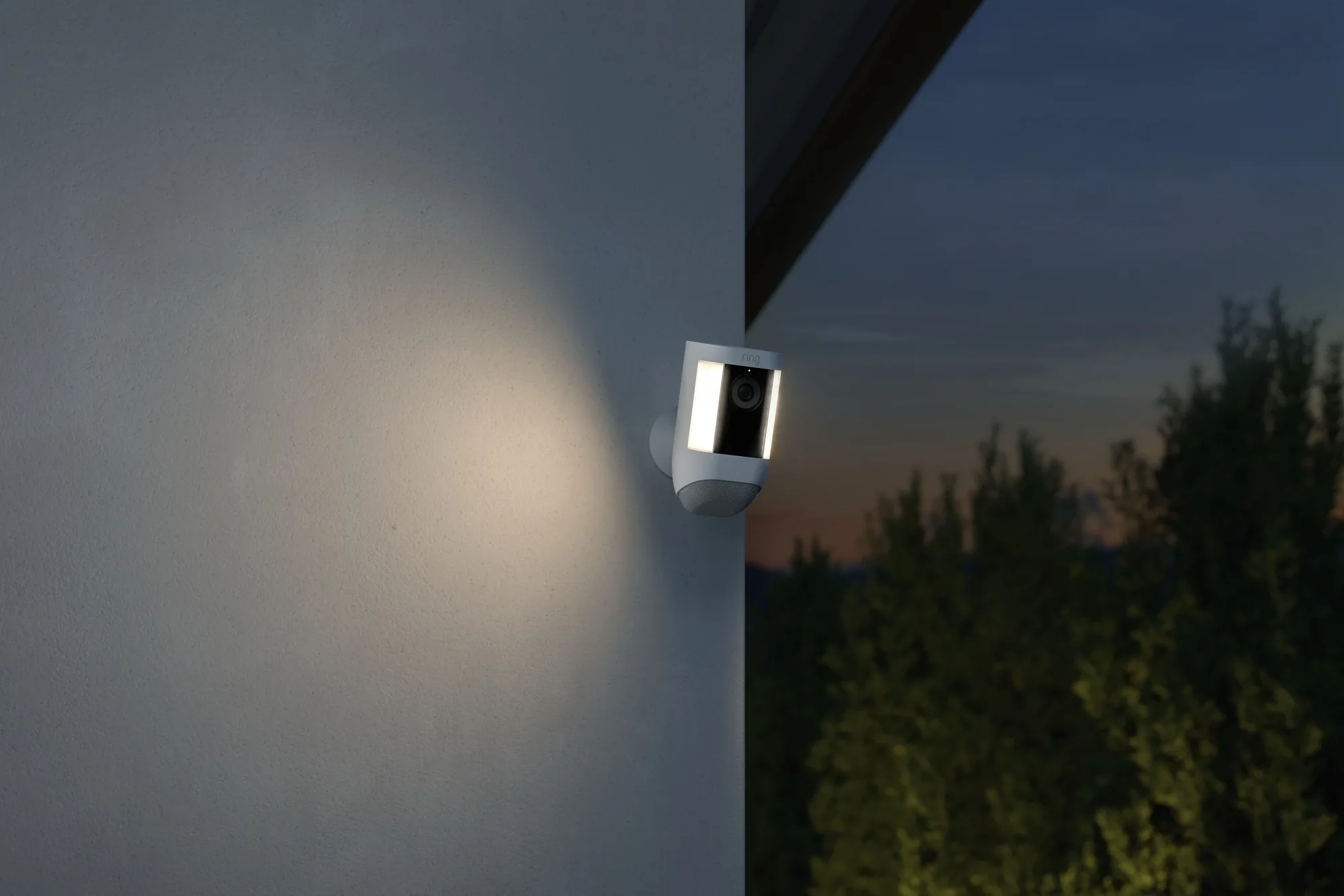 Ring Spotlight Cam Pro Battery Blanc Caméra de surveillance