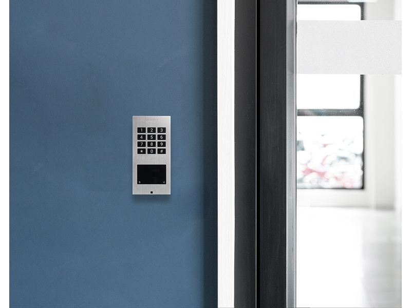 Doorbird Zutrittskontrollsystem A1121 Aufputz PoE-fähig, Ed Smarte Multi-Technologie Zutrittskontrolle