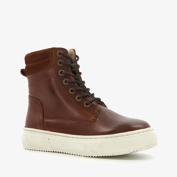 Groot gevoerde leren jongens veterboots bruin