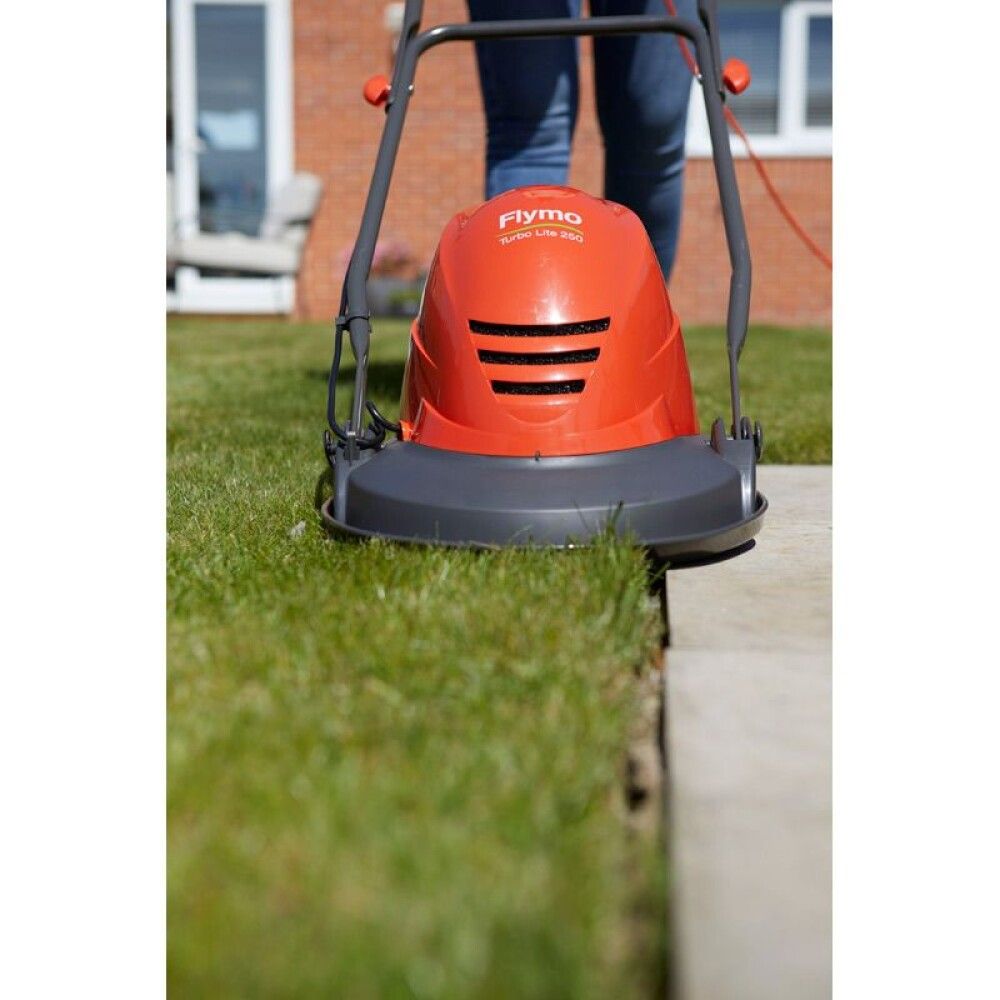 GRESSKLIPPER FLYMO TURBO LITE 250