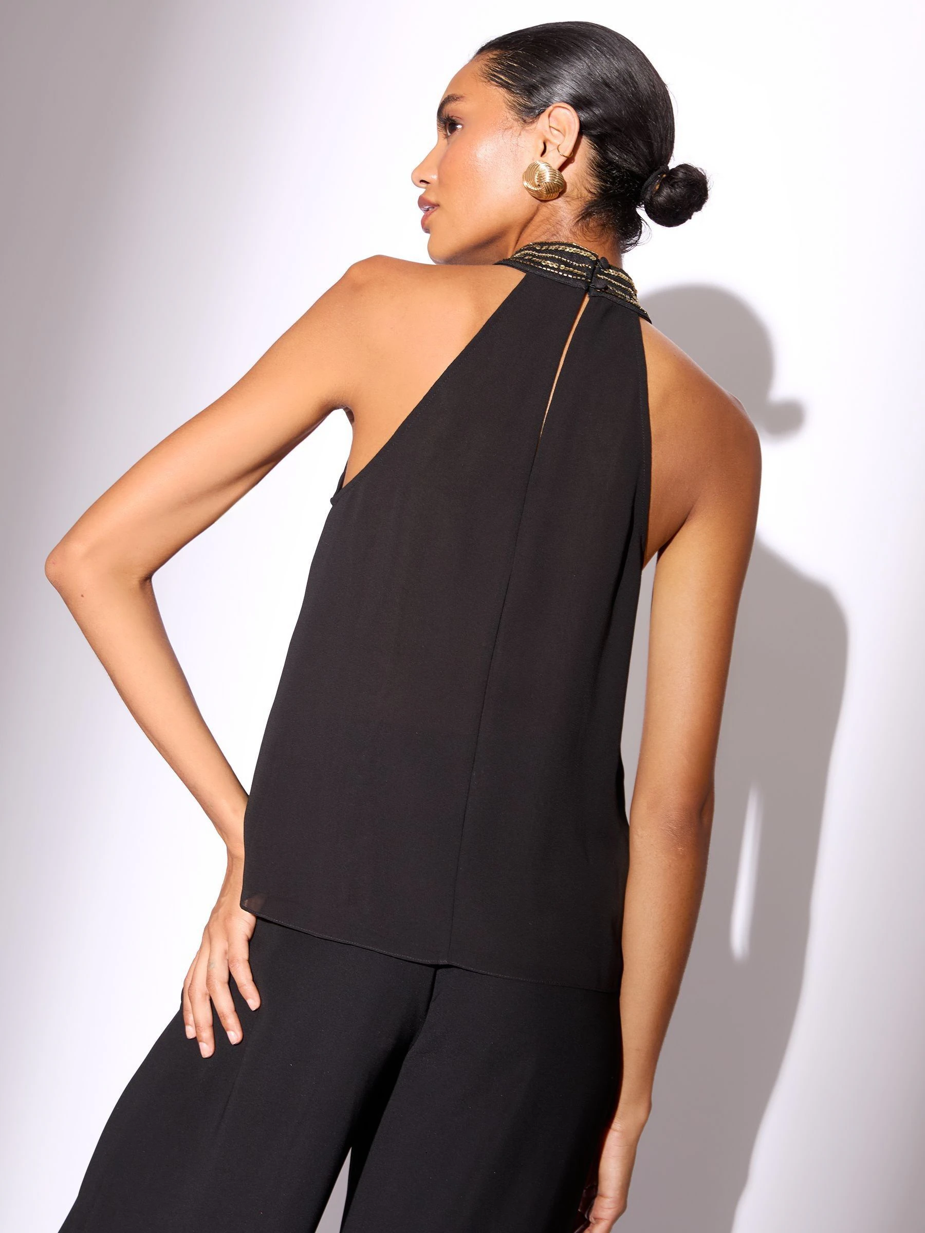 Zwart met goud - Lipsy - Top met halterhals