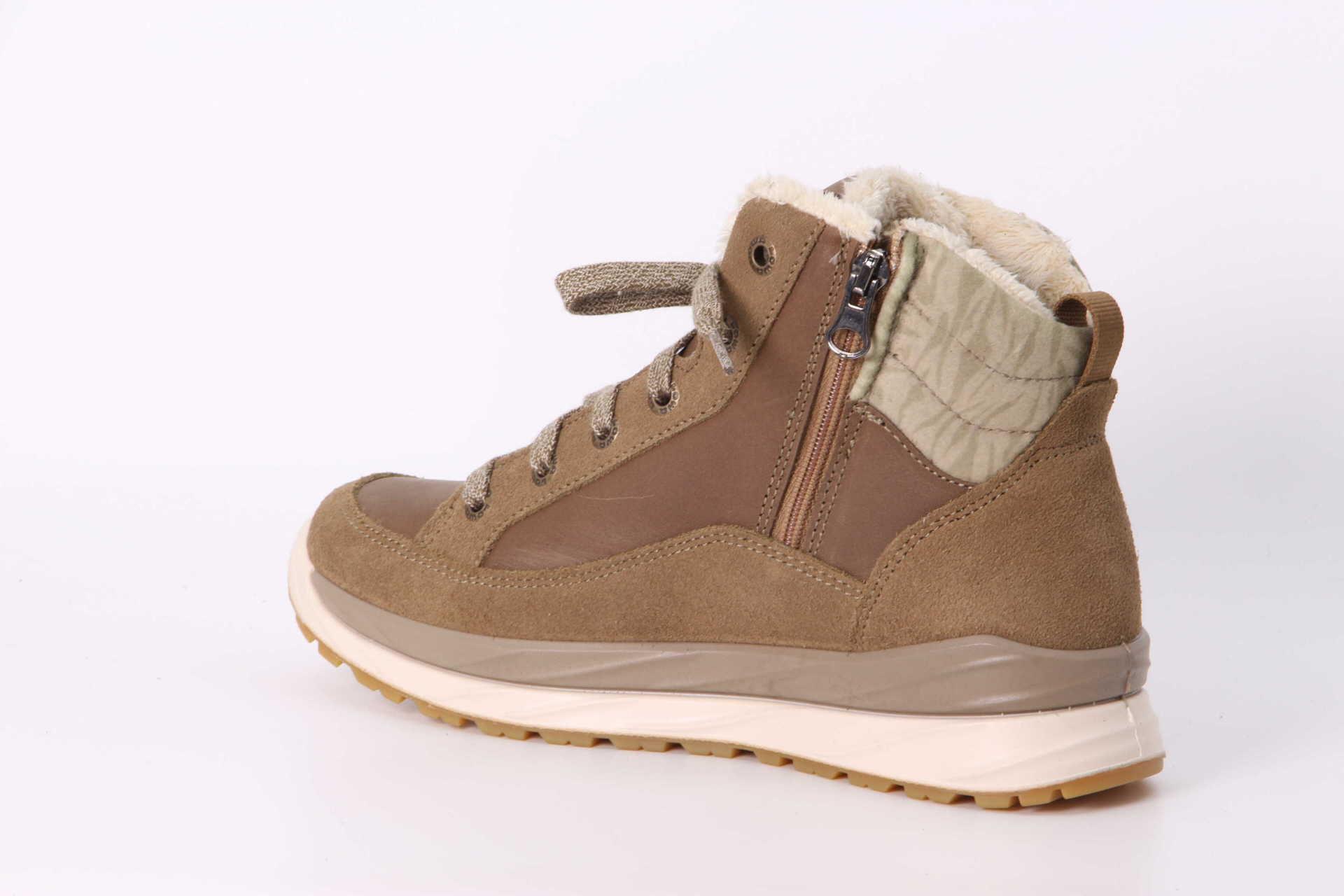 Lowa Alvera GTX stein