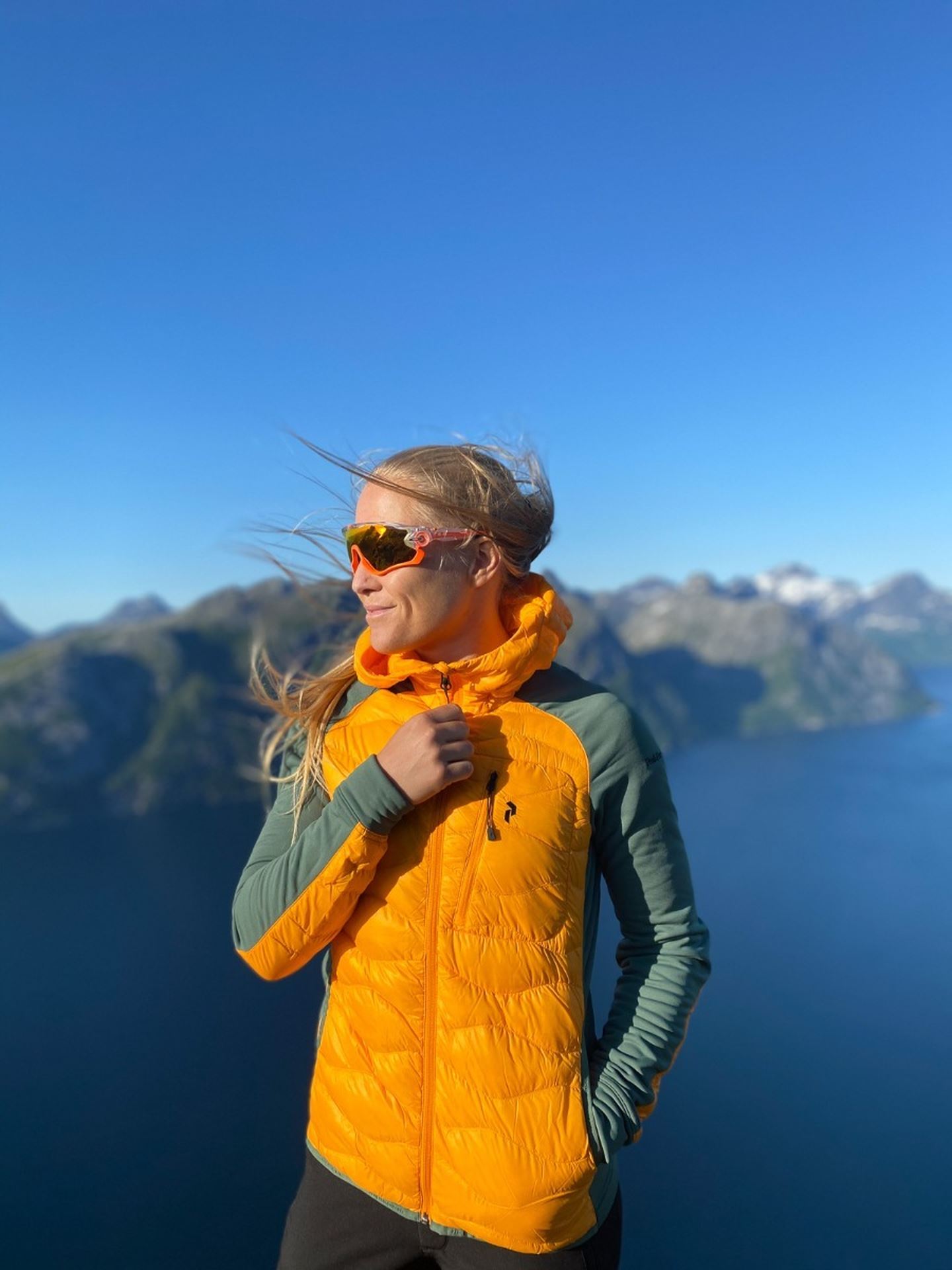 Helium Hybrid Hood Jacket