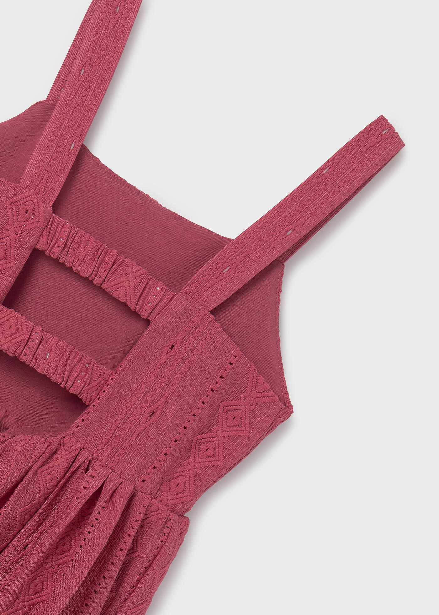 Vestido perfurado para menina