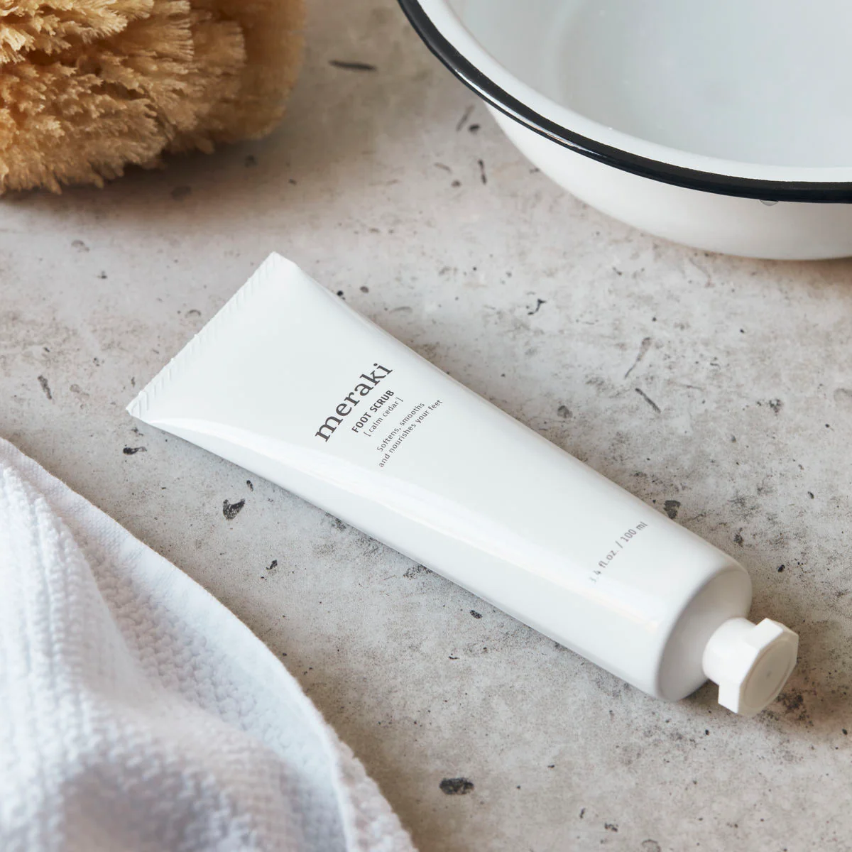 Meraki  Calm Cedar footscrub - 100 ml