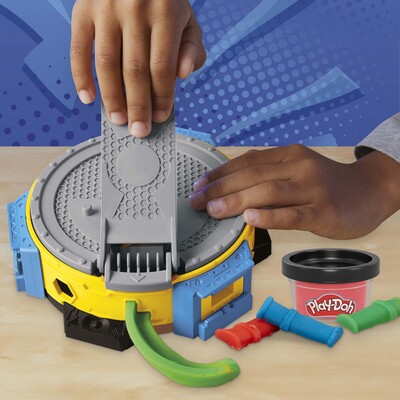 Play-Doh Hulk Smash And Squish Lekesett