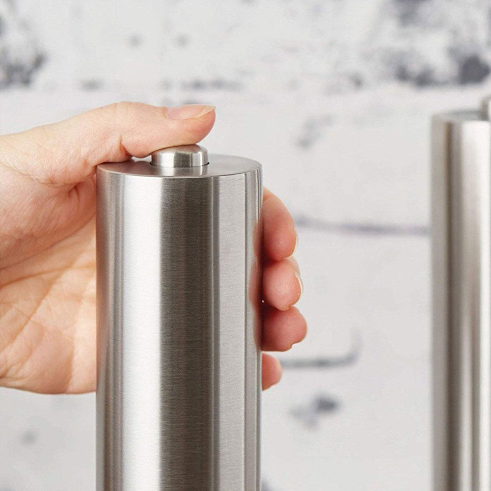 Elektrische Edelstahl Pfeffermühle Salz Grinder Automatische Gewürzmühle mit LED Licht (Batteriebetrieben) - Silber