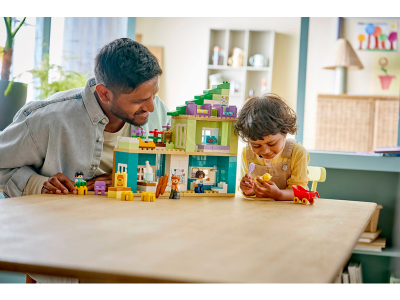 LEGO 3-in-1 modern woonhuis met figuren (10470)