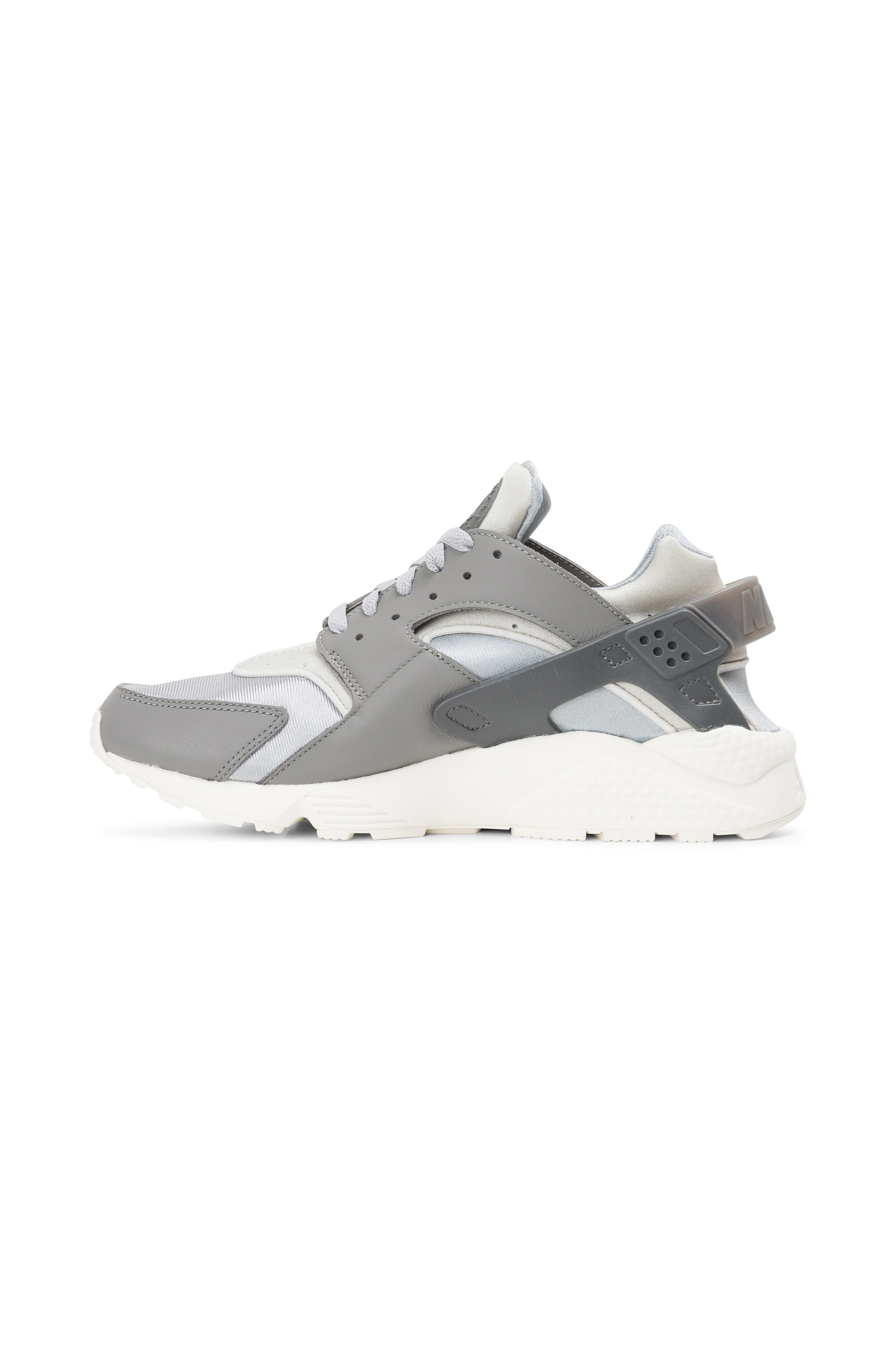 NIKE Baskets HUARACHE Gris